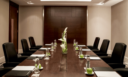 Bố trí bàn ghế phòng họp theo phong thủy để tăng năng lượng tích cực