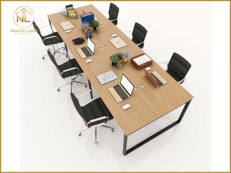 Ưu điểm của bàn cụm văn phòng tại Hóc Môn